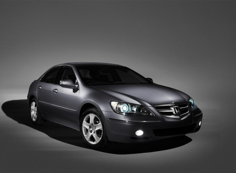  Honda Legend 2004 года  (фото 20 из 68)
